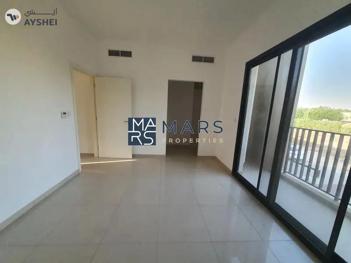 Elegant Corner 3-Bedroom Townhouse for Rent – Great Location!"-13-13