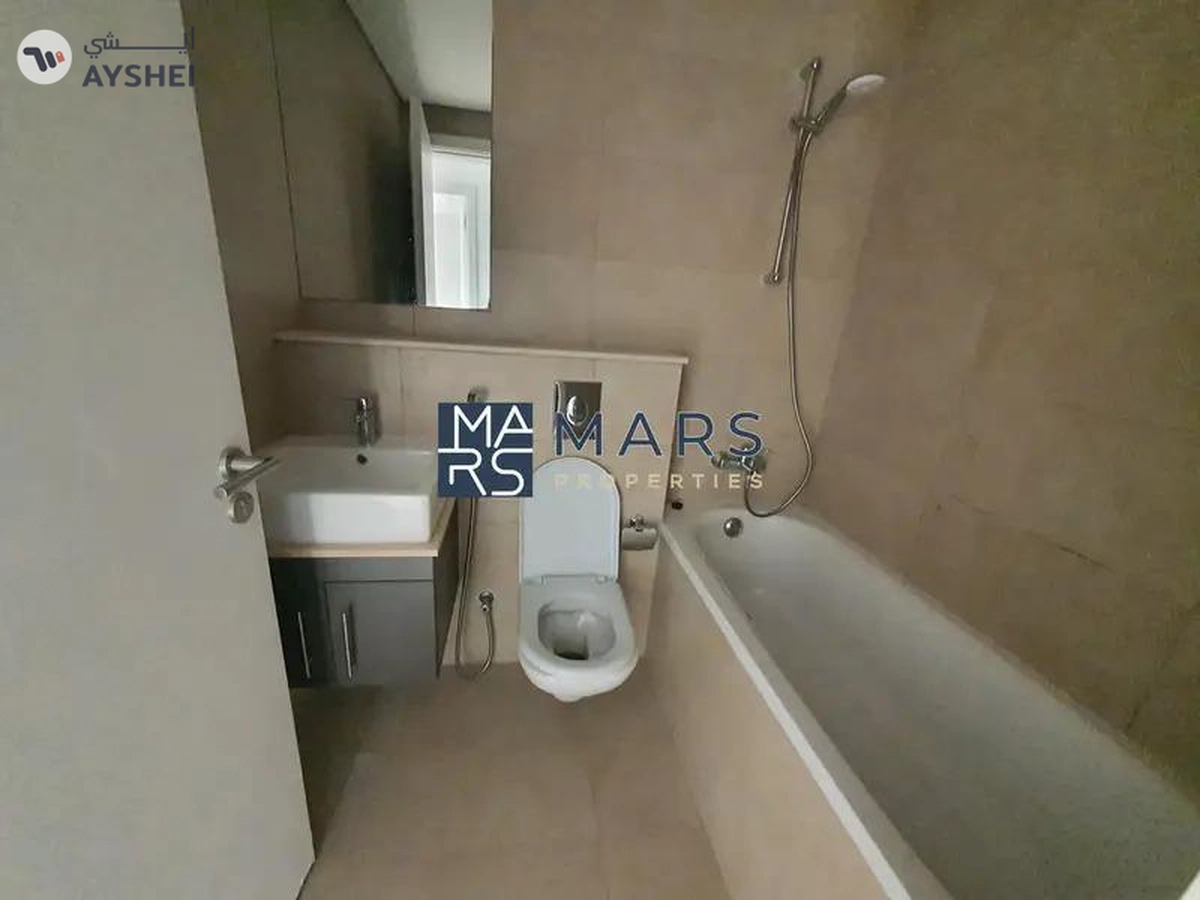 Elegant Corner 3-Bedroom Townhouse for Rent – Great Location!"-17-17