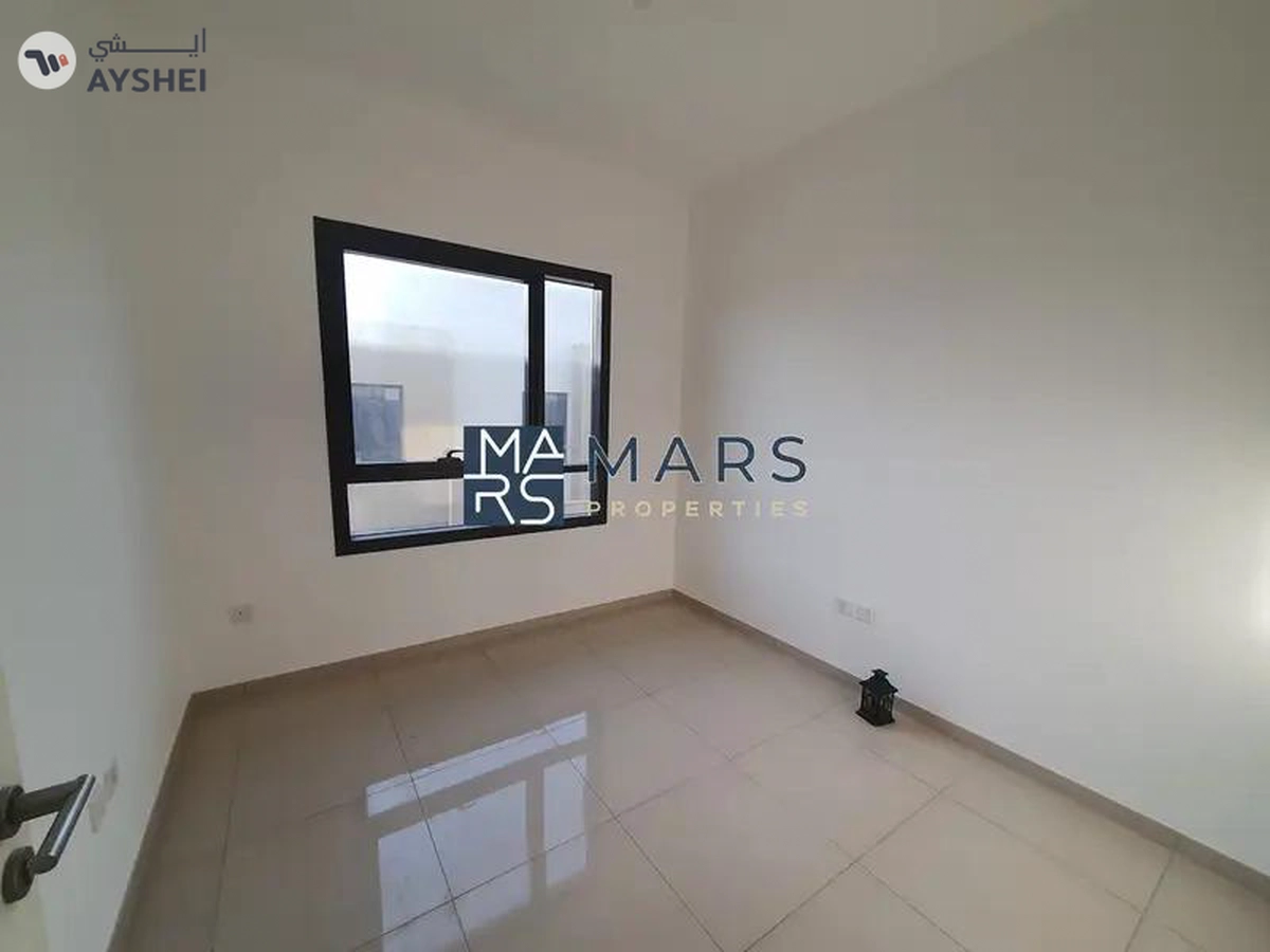 Elegant Corner 3-Bedroom Townhouse for Rent – Great Location!"-18-18