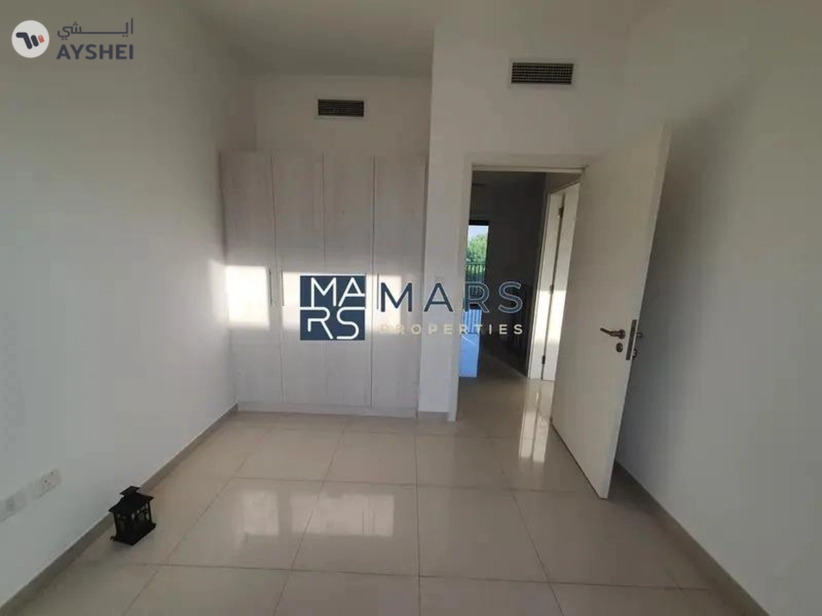 Elegant Corner 3-Bedroom Townhouse for Rent – Great Location!"-21-21