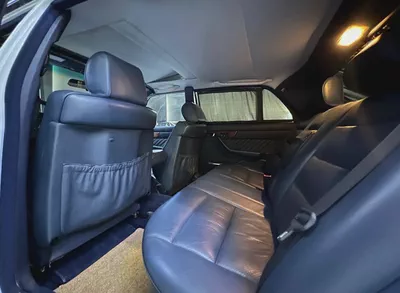 1989 Mercedes-Benz S-Class S 560 | Japanese Specs | Collectors Condition-10