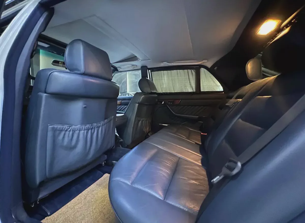 1989 Mercedes-Benz S-Class S 560 | Japanese Specs | Collectors Condition-10-10