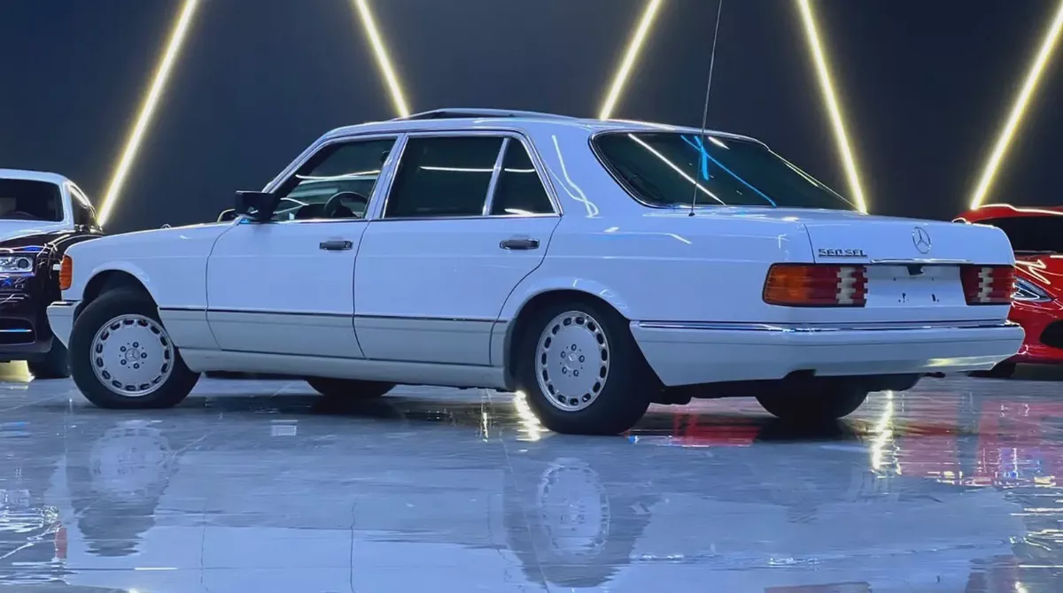 1989 Mercedes-Benz S-Class S 560 | Japanese Specs | Collectors Condition-6-6