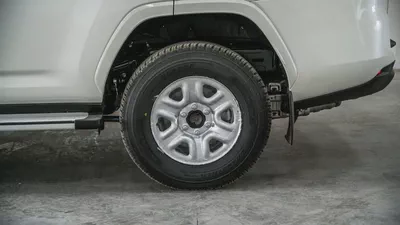 LC300 GXR 4.0L GCC 2026 for Export-5