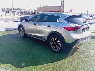 Infiniti QX30 Luxury 2018 - American Specs-5
