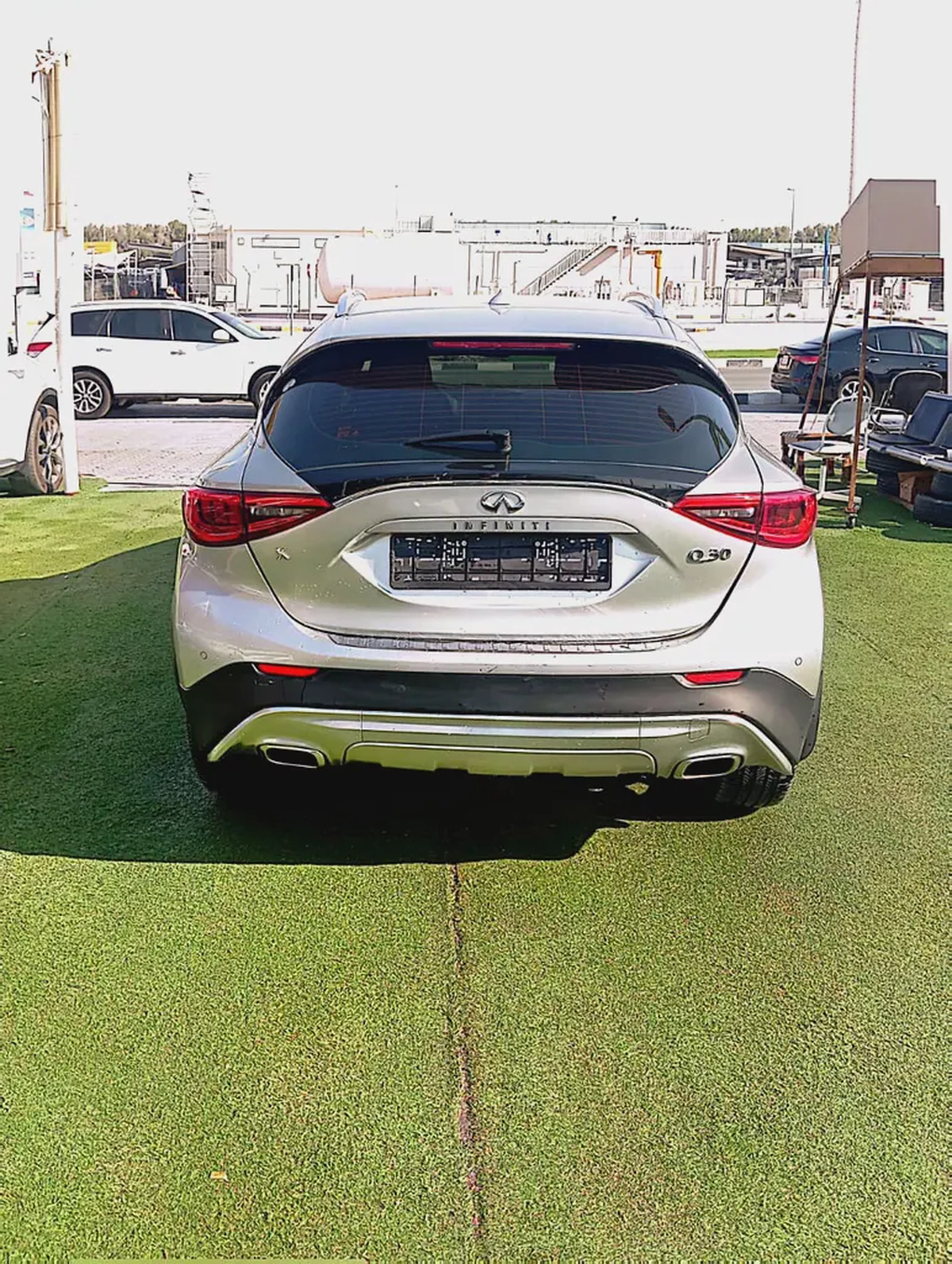 Infiniti QX30 Luxury 2018 - American Specs-7-7