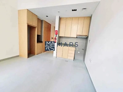 Garden | Studio | Spacious | Near to Airport |-5