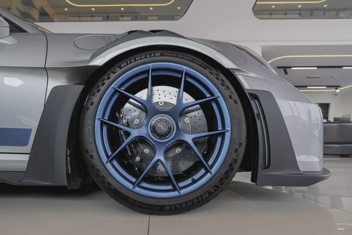 Porsche 911 GT3 RS | 2025 | Weissach Package | Grey | Dealer warranty-7-7