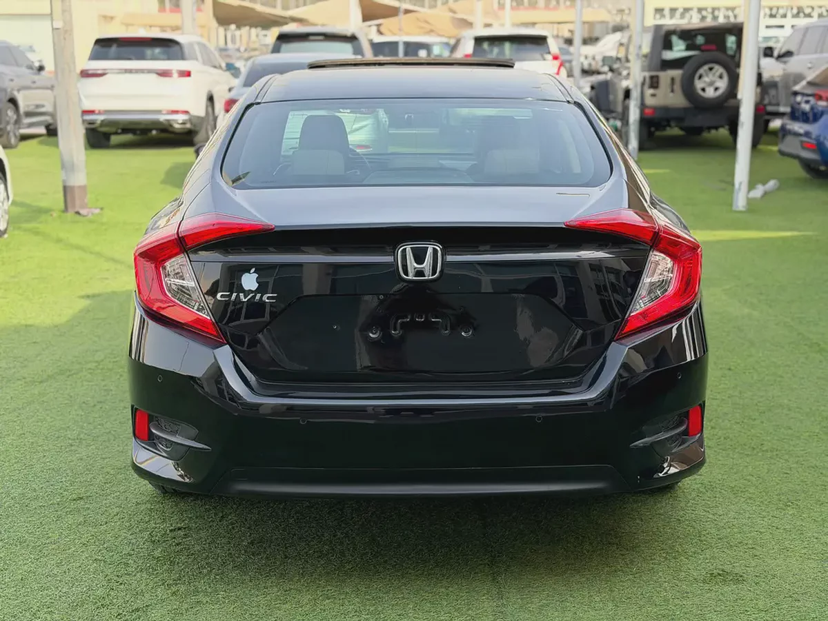 Honda Civic -EX -2017 -GCC -EXCELLENT CONDITION-3-3