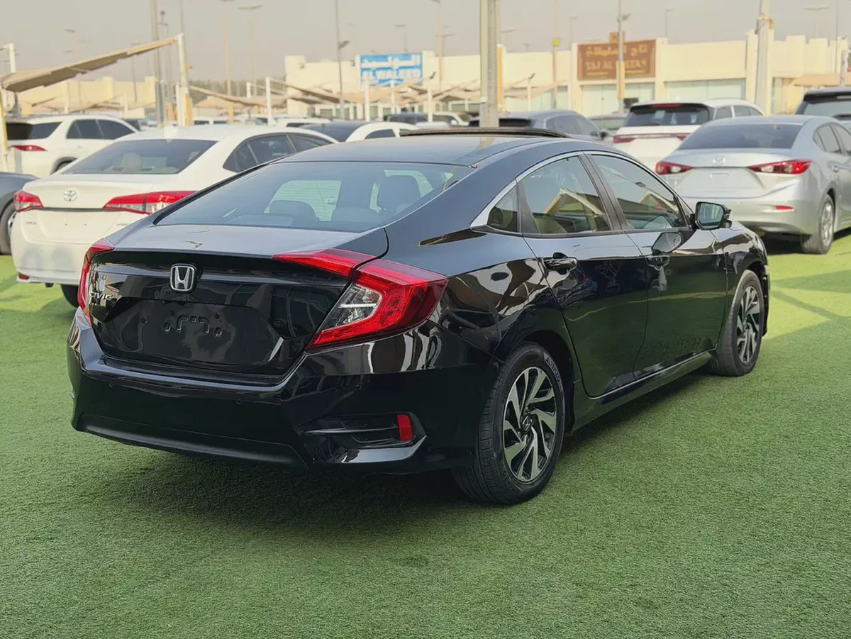 Honda Civic -EX -2017 -GCC -EXCELLENT CONDITION-4-4