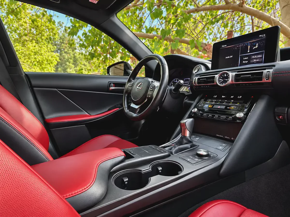 AED 1,380 PM | 1-YEAR FULL WARRANTY | 2021 LEXUS IS 300 PLATINUM-9-9