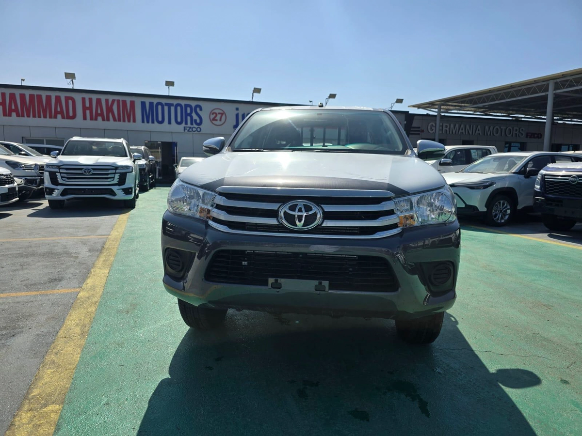 Toyota Hilux 2.4L Diesel Double Cab 2026 – Basic Option-1-1
