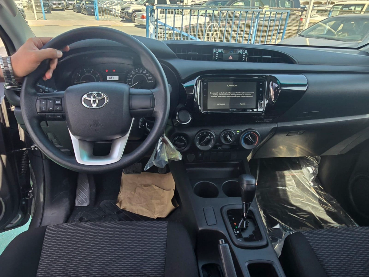 Toyota Hilux 2.4L Diesel Double Cab 2026 – Basic Option-2-2