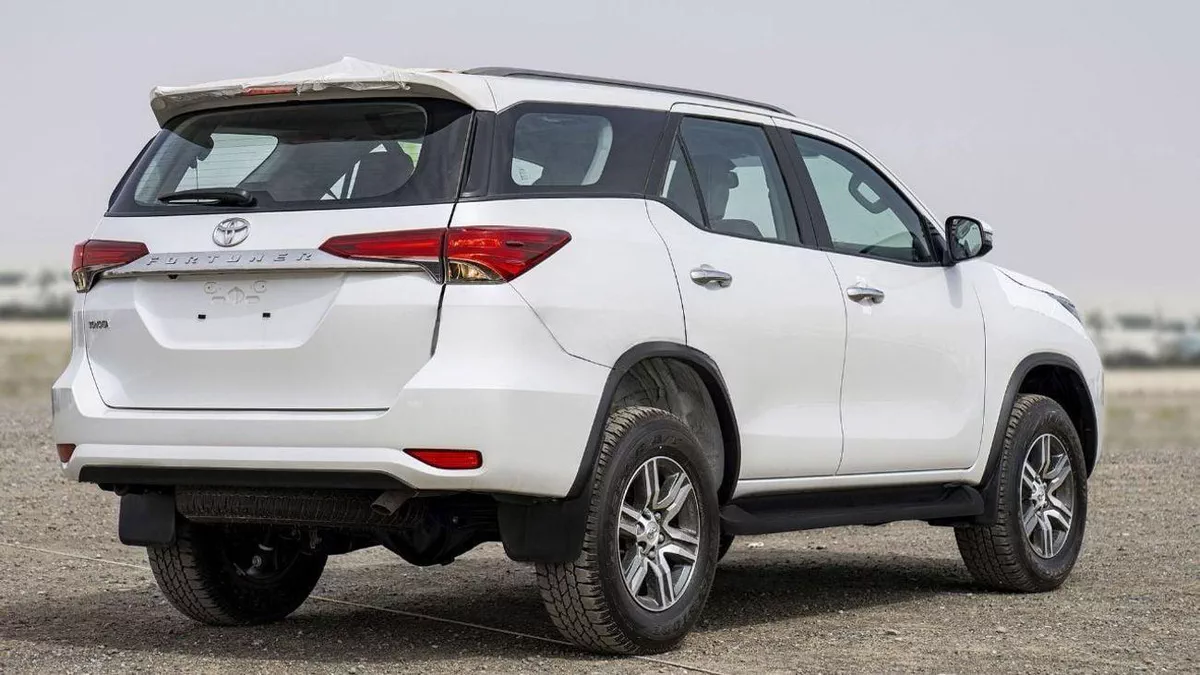 Toyota Fortuner EXR Toyota fortuner 2.4L diesel 4WD AT MY2025-2-0