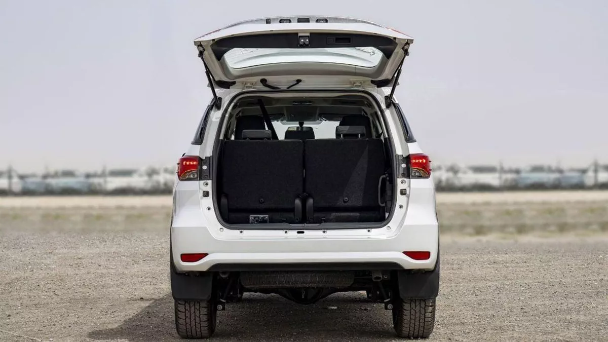 Toyota Fortuner EXR Toyota fortuner 2.4L diesel 4WD AT MY2025-6-0