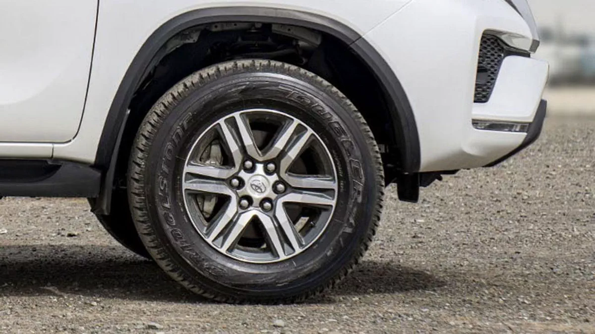 Toyota Fortuner EXR Toyota fortuner 2.4L diesel 4WD AT MY2025-7-0