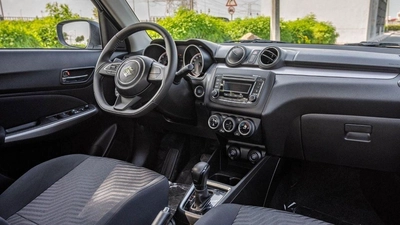 Suzuki Swift SUZUKI SWIFT GLX 1.2P AT MY2023-8