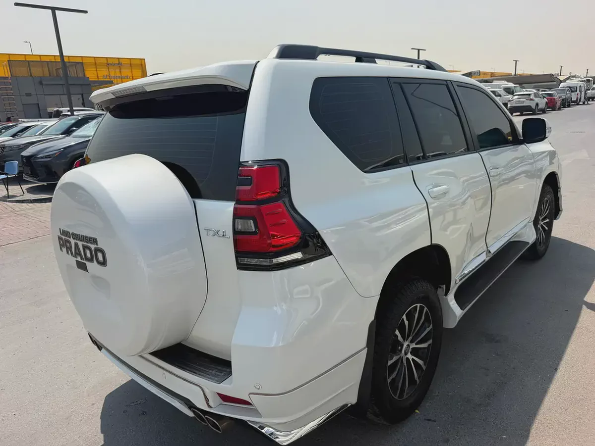 Reliable Toyota Prado TXL 2011 | GCC Specs | Well Maintained-9-9