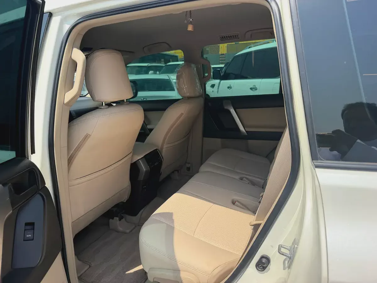 Reliable Toyota Prado TXL 2011 | GCC Specs | Well Maintained-5-5