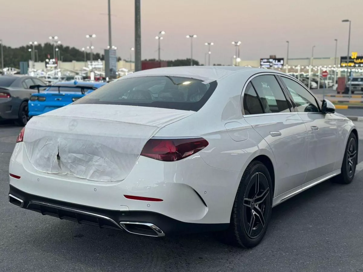 Mercedes Benz E200 STD-2-0