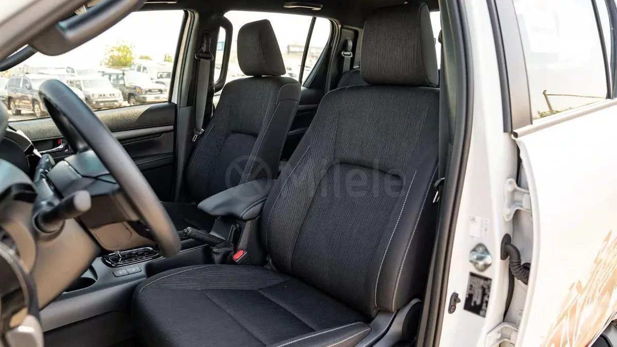 Toyota Hilux ADVENTURE TOYOTA  | 2-YEAR WARRANTY + SERVICE AVAILABLE| 0% DOWNPAYMEN-3-3