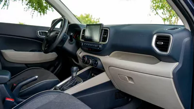 Hyundai Venue PREMIUM EMI from 2778 | Zero Downpayment-9