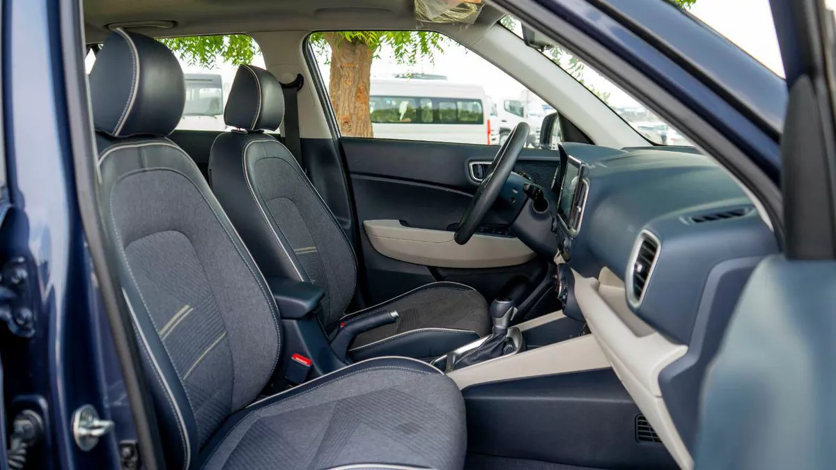 Hyundai Venue PREMIUM EMI from 2778 | Zero Downpayment-11-0