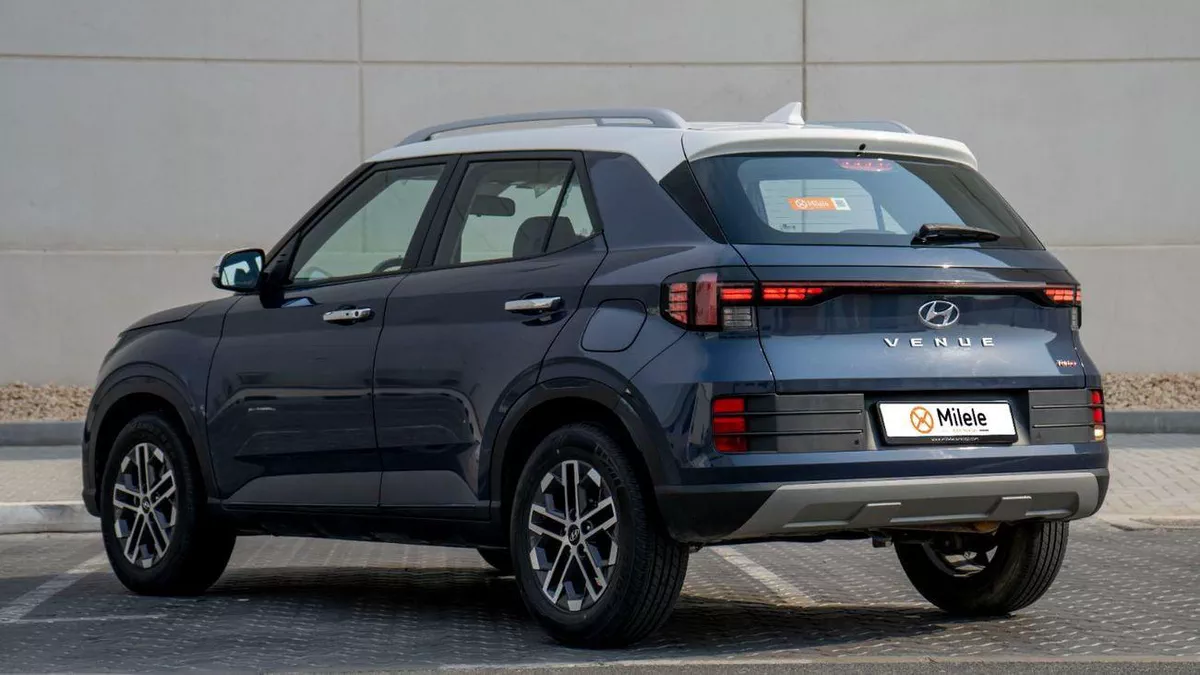 Hyundai Venue PREMIUM EMI from 2778 | Zero Downpayment-4-0