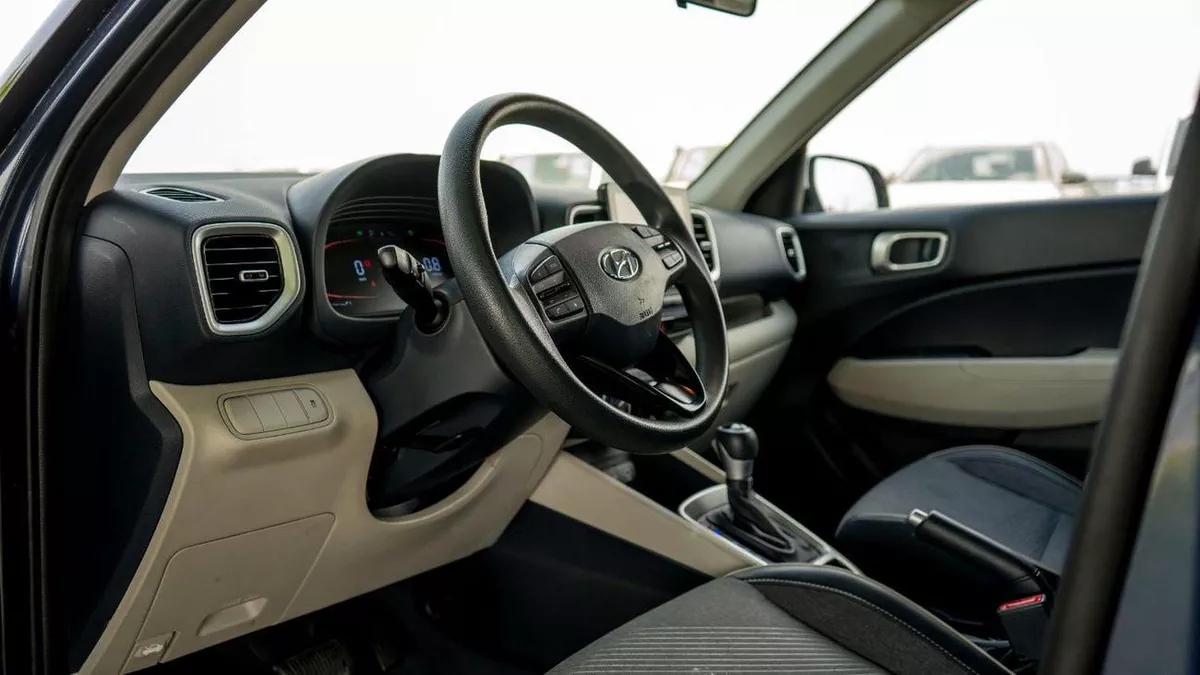 Hyundai Venue PREMIUM EMI from 2778 | Zero Downpayment-8-0