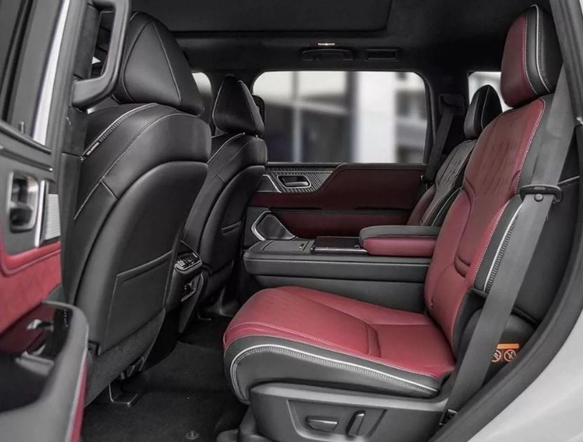 Infiniti QX80 AUTOGRAPH CAPTAIN CHAIRS-3-0