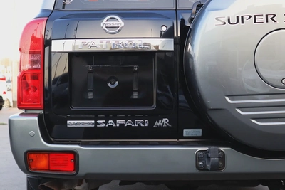 Nissan Super Safari 2023 Black كبسولة-7