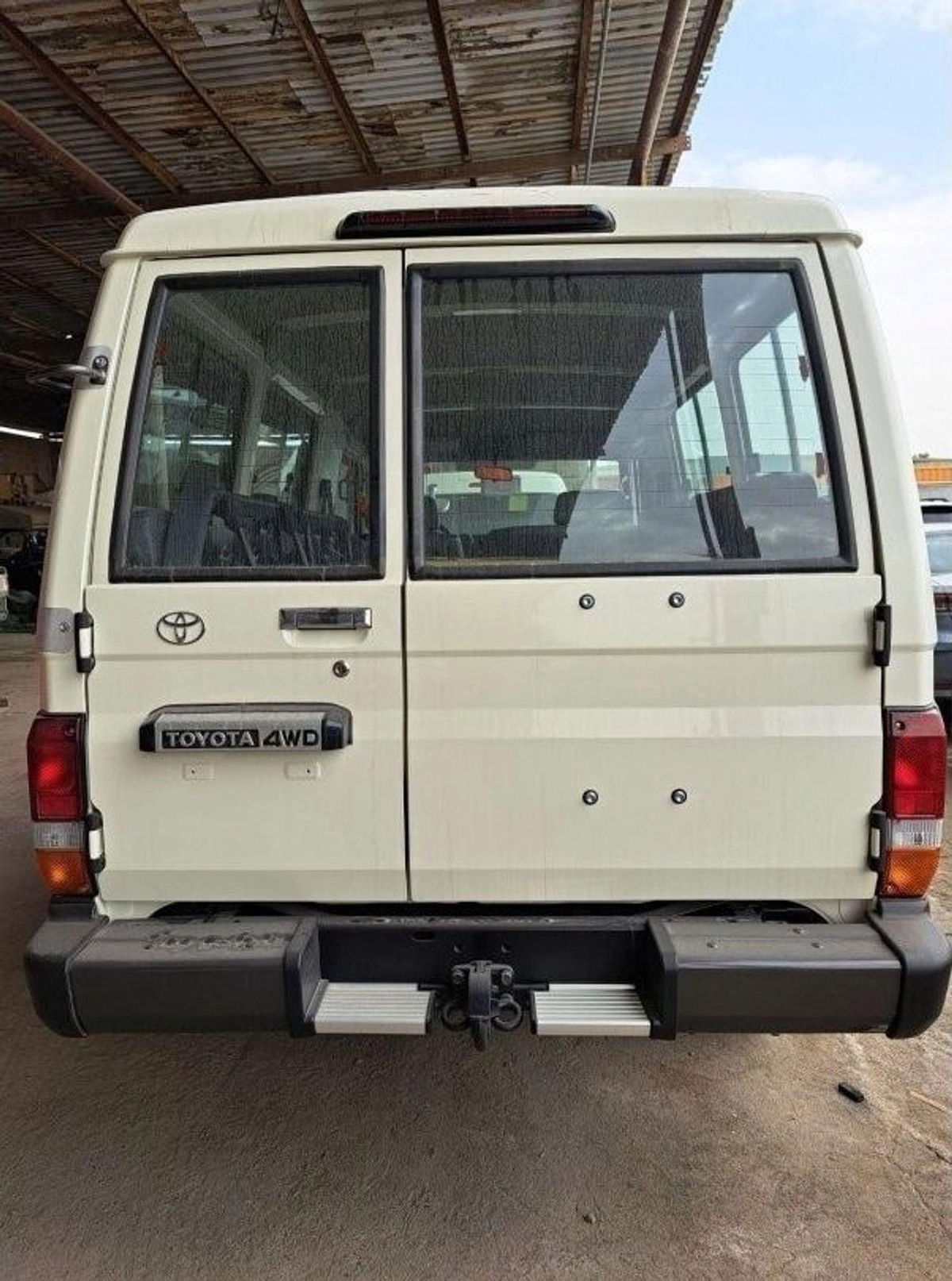 Toyota Land Cruiser 70 LC 78 HARDTOP 2.8L AT LC78 4.5L V8DIESEL 3DOOR-7-0