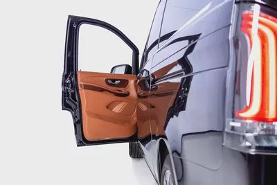 Brand New Mercedes Benz V300-GCC-VIP Upgrades-Exclusive Transportation-Mercedes Warranty till 2027-18
