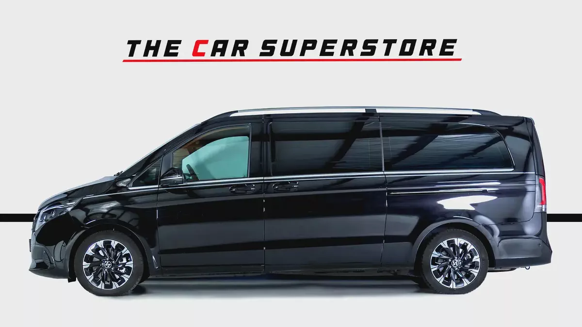 Brand New Mercedes Benz V300-GCC-VIP Upgrades-Exclusive Transportation-Mercedes Warranty till 2027-4-4
