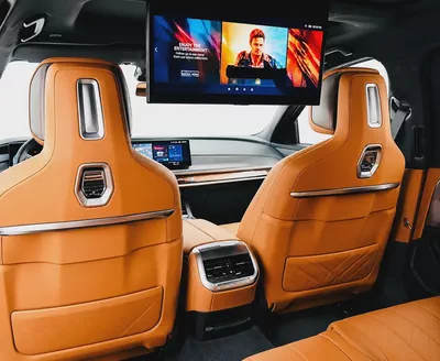 AED 6251 PM| BMW 735Li INDIVIDUAL M PACKAGE 2025| AGENCY WARRANTY  SERVICE CONTRACT FEB 2030 |-7