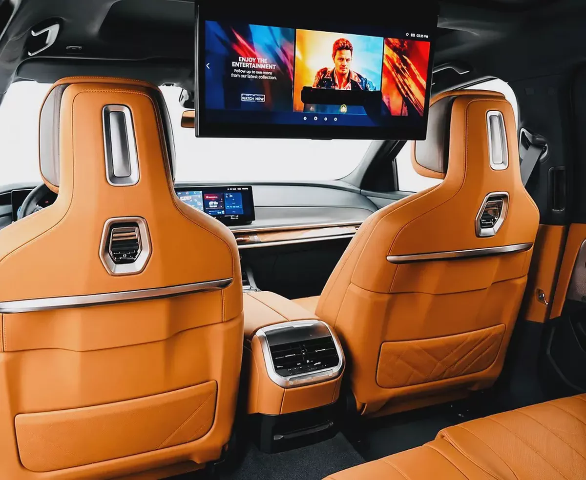 AED 6251 PM| BMW 735Li INDIVIDUAL M PACKAGE 2025| AGENCY WARRANTY  SERVICE CONTRACT FEB 2030 |-7-7