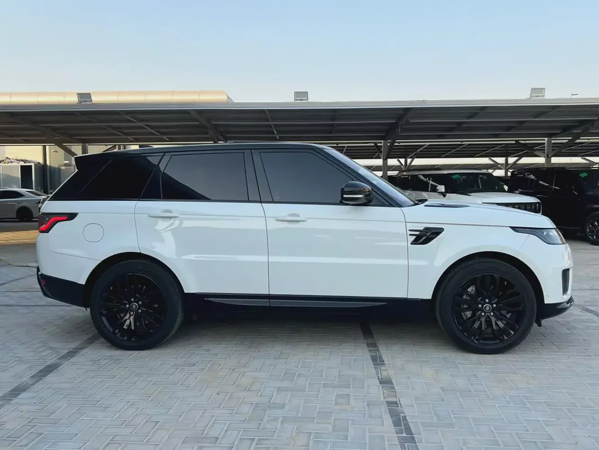 2019 Land Rover Range Rover Sport HSE Supercharged | American Specs | Pristine Condition-6-6