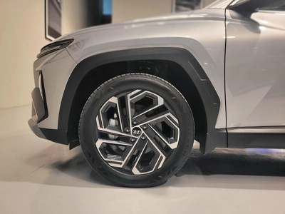 HYUNDAI TUCSON 1.6 TURBO PREMIER PLUS GCC-2