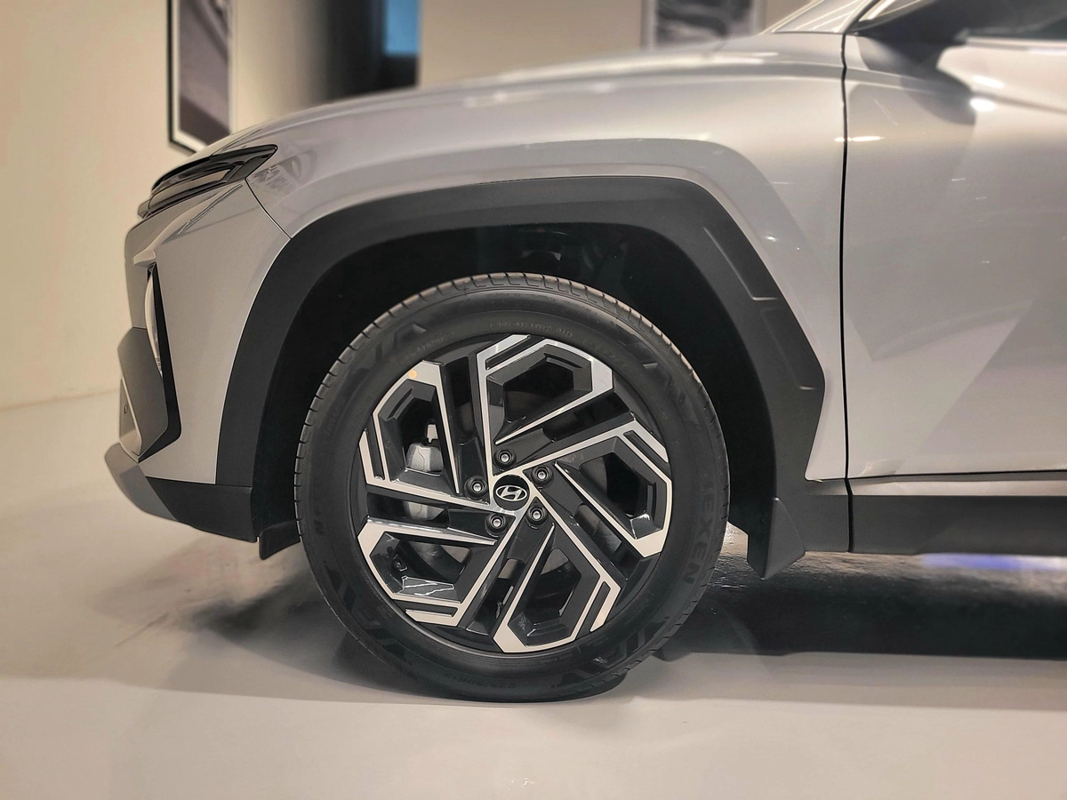 HYUNDAI TUCSON 1.6 TURBO PREMIER PLUS GCC-2-2