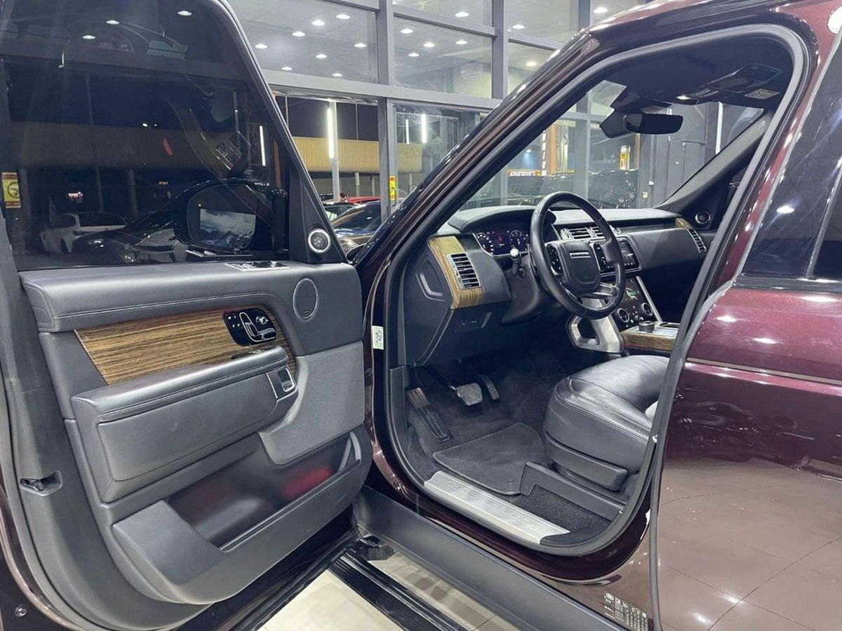 Land Rover Range Rover HSE Land Rover Range Rover 2019-9-0
