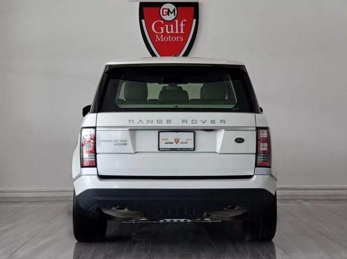 Land Rover Range Rover VOGUE SE HSE 5.0L VOGUE HSE V8 5.0L-8CYL FULL OPTION - EXCELLENT CONDITION GCC SPECIFICATION-4-0