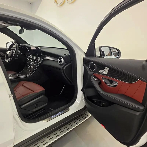 AED 2961 PM | MERCEDES GLC200 4Matic 2023 | AGENCY WARRANTY & SERVICE PACKAGE OCT 2028 | GCC