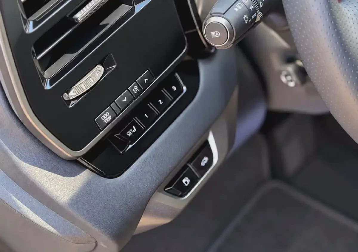2025 Lexus RX 500h F Sport Performance | GCC Specs | Hybrid | Immaculate-12-12