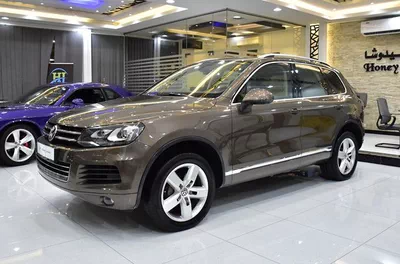 Volkswagen Touareg ( 2015 Model ) in Brown Color GCC Specs-3