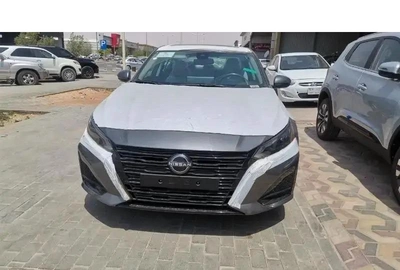 New Nissan Altima 2025 Grey – Modern Sedan-6