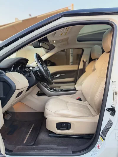 2019 Land Rover Range Rover Evoque Dynamic SE - US Specs-9