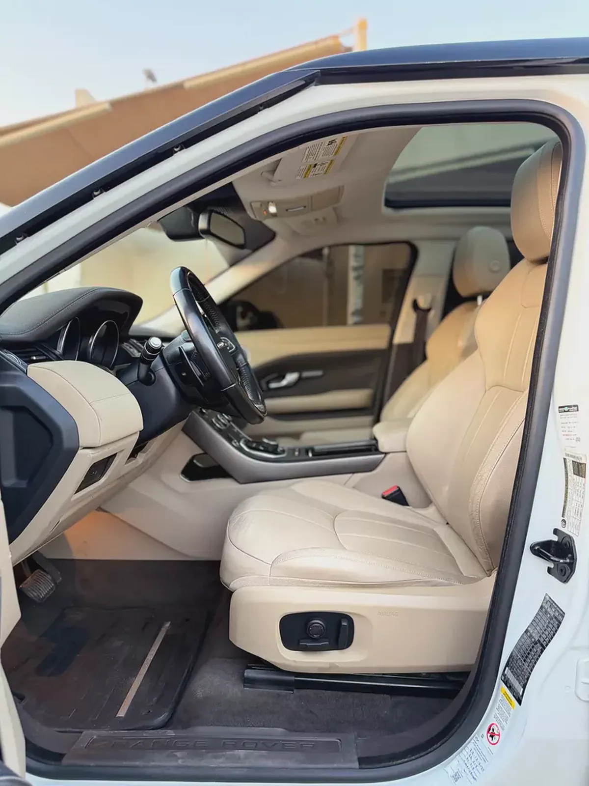 2019 Land Rover Range Rover Evoque Dynamic SE - US Specs-9-9