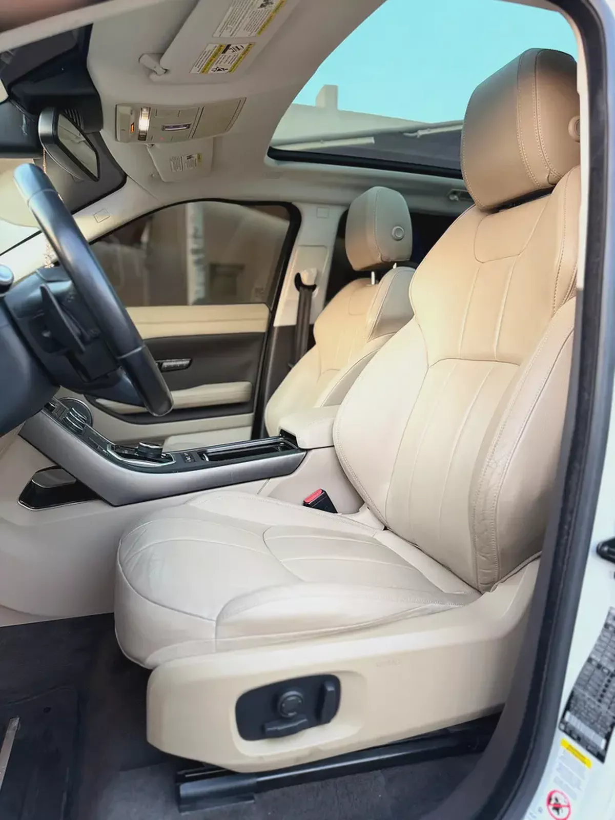 2019 Land Rover Range Rover Evoque Dynamic SE - US Specs-10-10