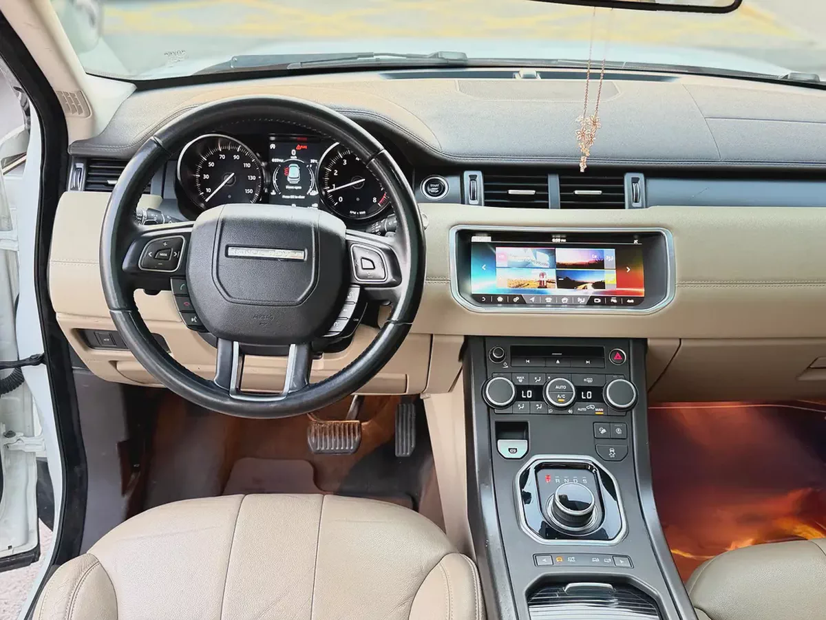 2019 Land Rover Range Rover Evoque Dynamic SE - US Specs-7-7