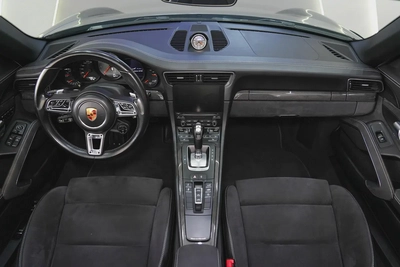 2017 - Porsche 911 Carrera GTS - with warranty for 333,000.00 AED-16